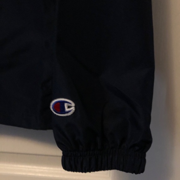 Dark blue champion wind breaker - Picture 4 of 4